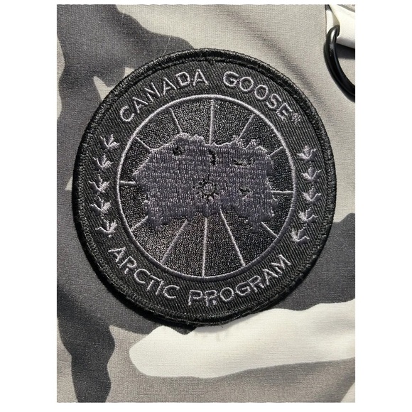 Canada goose white Macculloch Parka , brand new, limited jacket - Picture 3 of 12